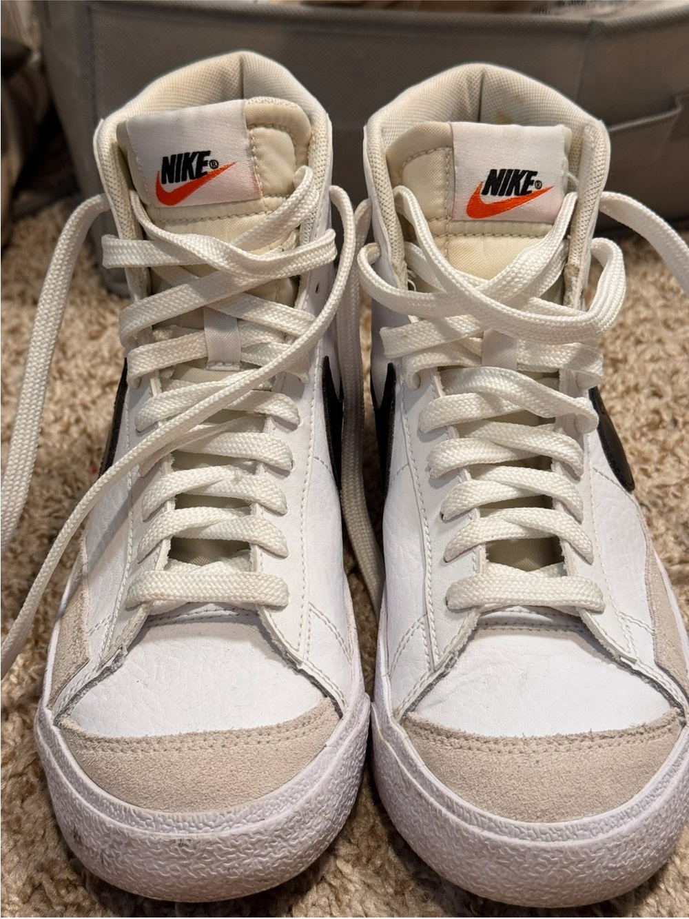 Nike Blazer 77 White High-Top Sneakers with Black Swoosh 5Y Woman’s 6.5 - Picture 3 of 8